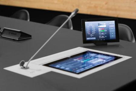 Arthur Holm AH22D3R16GA, выдвижной монитор 21,5'' Full HD, электрическое управление